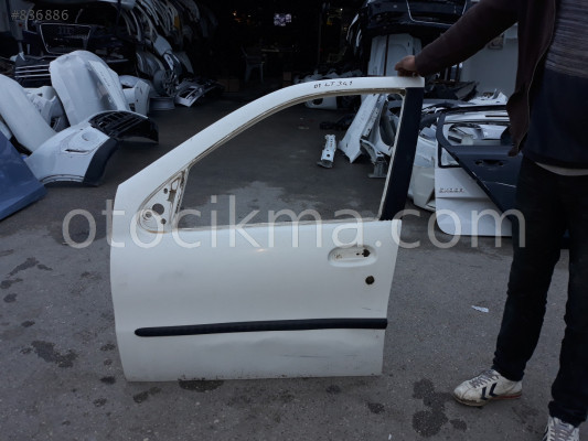 Fiat albea sol ön kapı