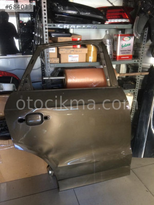 audi q3 sağ arka kapı orjinal çıkma parça