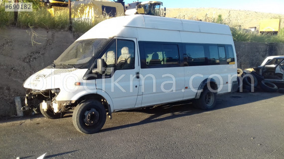 FORD TRANSİT 2006 MODEL 2.5 MOTOR SİLİNDİR KAPAĞI