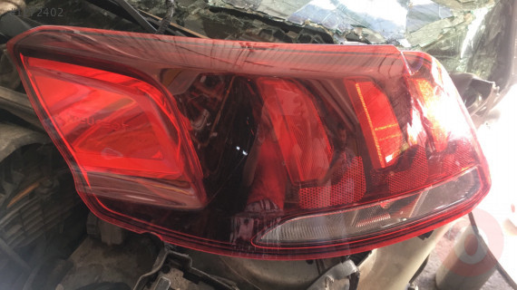 Peugeot 301 sol arka stop lambası orjinal