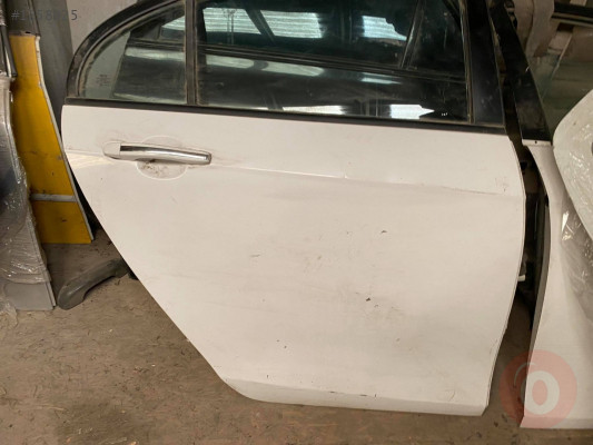geely emgrand sağ arka kapı hatasız boyasız