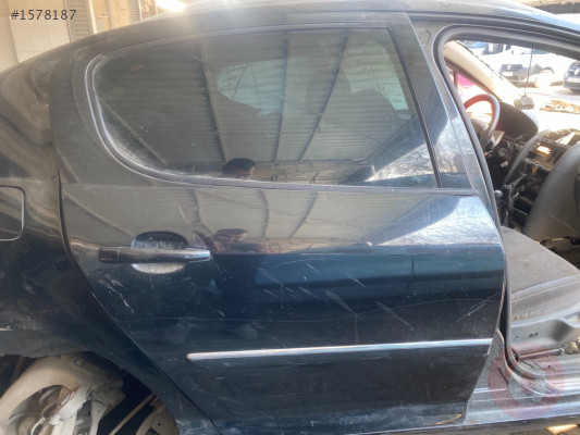 Peugeot 407 çıkma sağ arka kapı