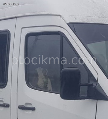 1998 mercedes sprinter 312d çıkma sağ ön kapı camı