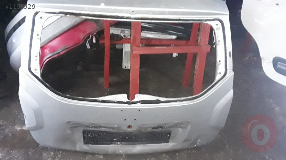 dacia duster  çıkma bagaj kapağı