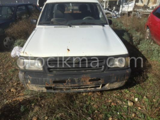 MAZDA B 2500 MOTOR KAPUTU