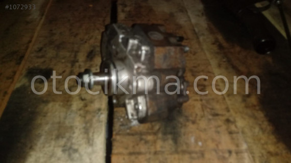 reno master 2.5 mazot pompası