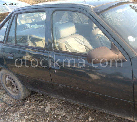 1996 model daewoo racer 1.5 çıkma sağ takım kapı