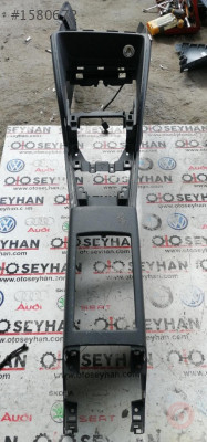 8V1863243 audi a3 2020 orta konsol