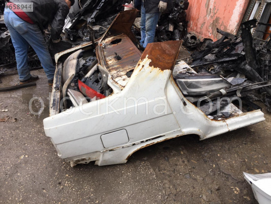 95 Renault 9 sağ arka çamurluk