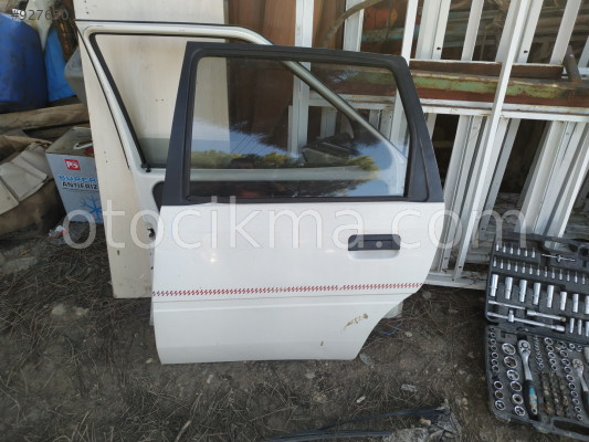 Citroen ax sol arka kapı mevcuttur.