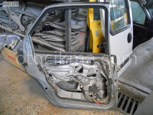 RENAULT LAGUNA 1 SOL ARKA KAPI ORJİNAL ÇIKMA