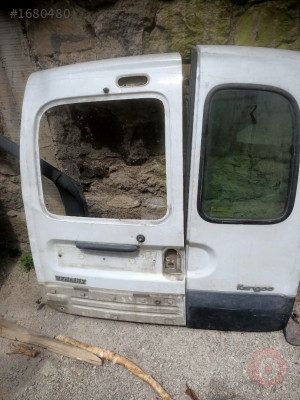 Kango arka bagaj kapağı
