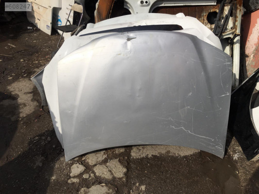 2009 Fiat albea ön kaput