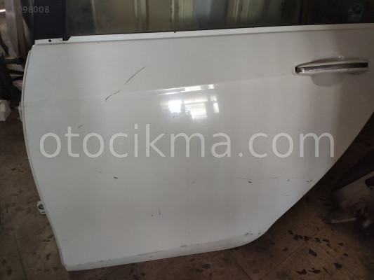 geely emgrand sol arka kapı hatasız