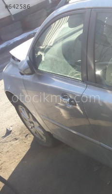2005 VOLVO V50 ÇIKMA SOL ÖN KAPI.