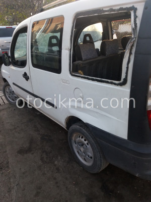 FİAT DOBLO SOL ÖN KAPI DOLU