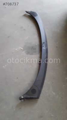 Audi A6 torpido ust plastiği