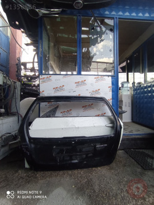 Subaru Forester Arka Bagaj Kapağı 2003-2005