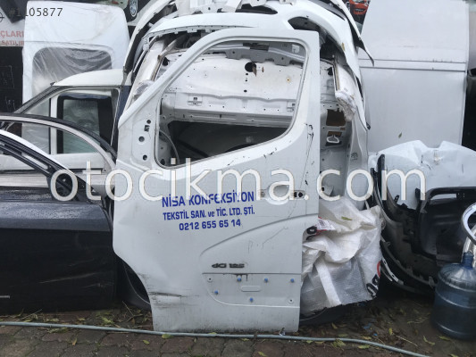 Renault Master 3 çıkma sol ön kapı