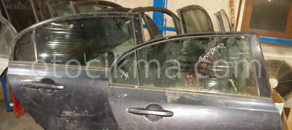 2011 çıkma honda civic sol arka kapı camı