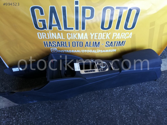 Audi A3 2016 Orta Konsol hatasız orjinal çıkma