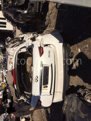 ORİJİNAL INFINITI FX30D ARKA TAMPON.