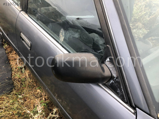 TOYOTA CORONA ELEKT. AYNA