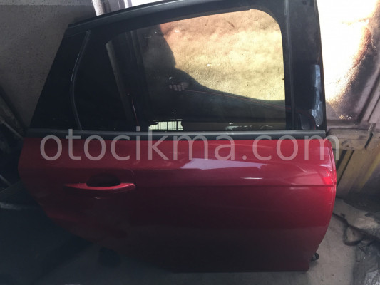 2015 ford focus cıkma sağ arka kapı hatasız