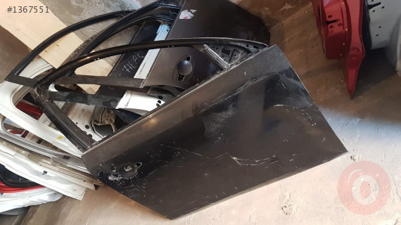RENAULT LATİTUDE SAĞ ÖN KAPI ÇIKMA ORİJİNAL