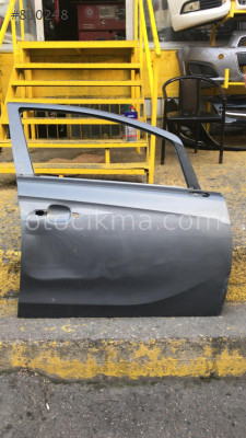 Opel corsa e sağ ön kapı cancan opel