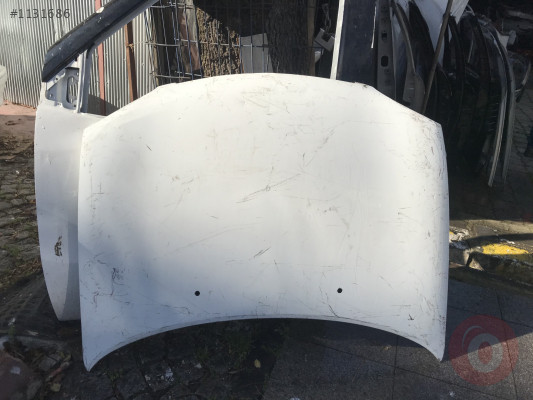 Opel corsa çıkma ön kaputu