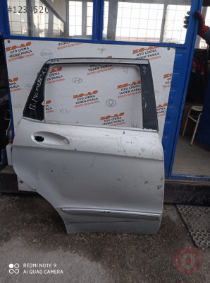 Mercedes B-Class B.150 Sağ Arka Kapı Boş
