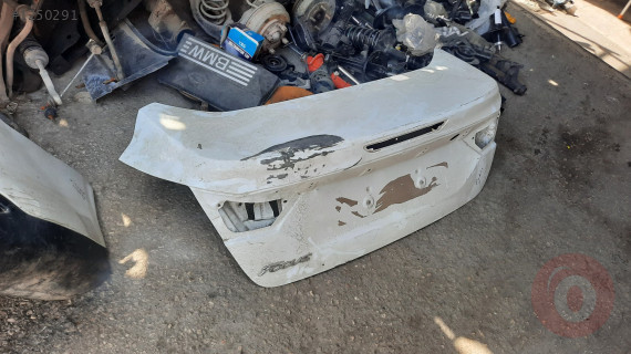 2011 2014 focus arka bagaj kapağı