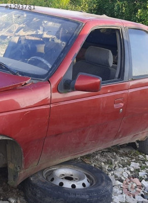 1993 model peugeot 405 çıkma sol ön dolu kapı