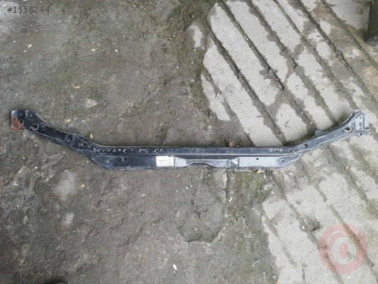 TOYOTA COROLLA 101 ÖN PANEL ÜST SACI