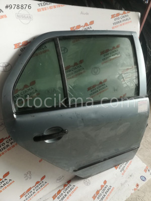 Skoda fabia sağ arka kapı 2000 2004 yarım dolu