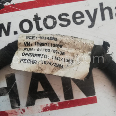 1M0971120BE seat leon ön sol kapı tesisatı