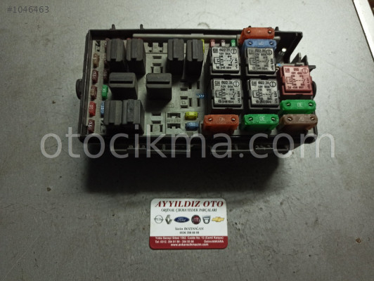 OPEL CORSA D SİGORTA TABLASI KUTUSU