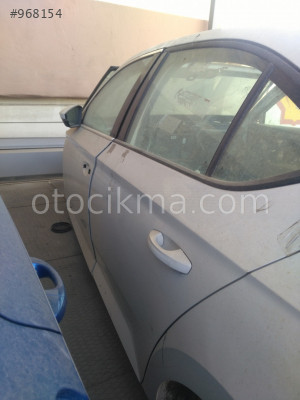 SKODA SUPERB KAPI camları