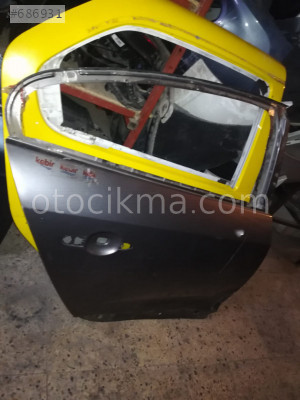 RENAULT FLUENCE SAĞ ARKA KAPI ORİJİNAL ÇIKMA