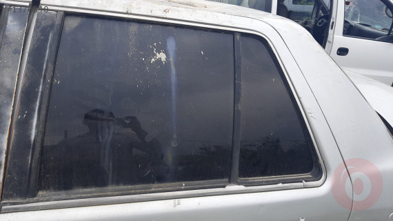 1992 hyundai excel çıkma sol arka kapı camı komple