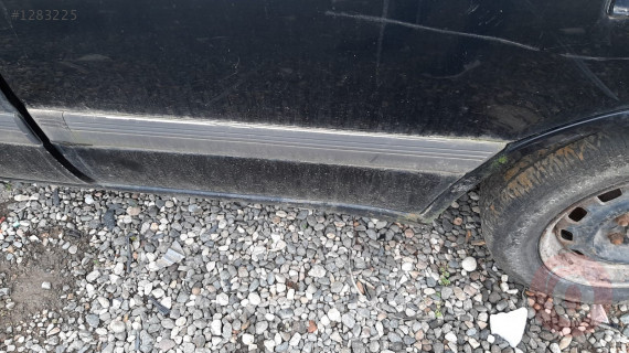 mazda 929 çıkma sol arka kapı bandı