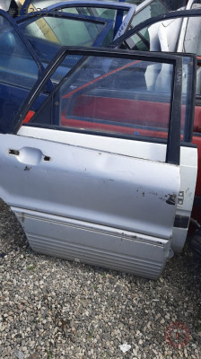 mitsubishi galant çıkma sağ arka kapı
