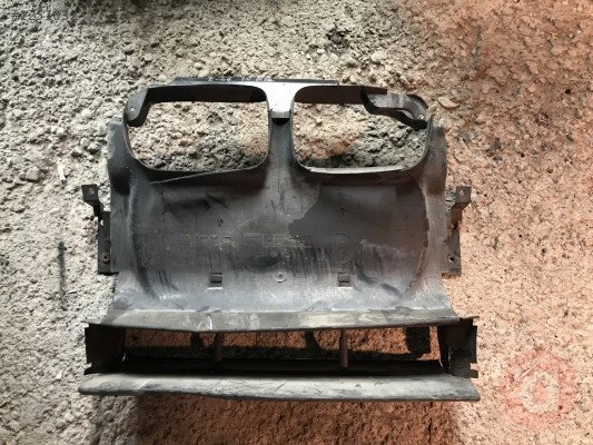 BMW e90 hava yönlendirme ön paneli