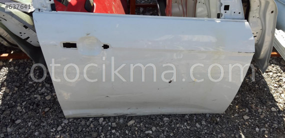 Ford focus 3 2013 model sağ ön kapI