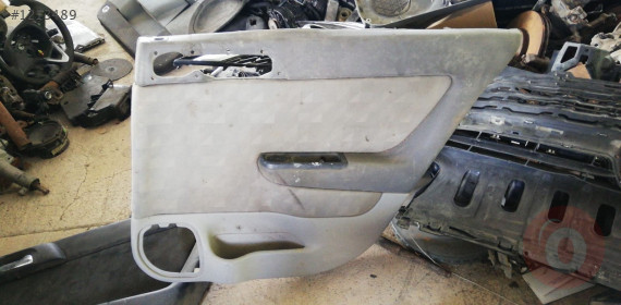opel astra g sökme sağ kapı döşemesi arka.