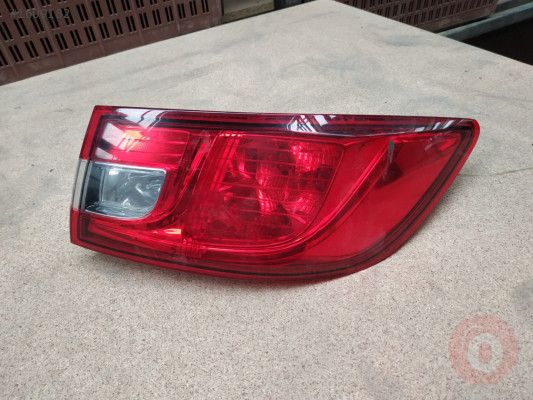 Renault Clio 4 sağ arka stop dış