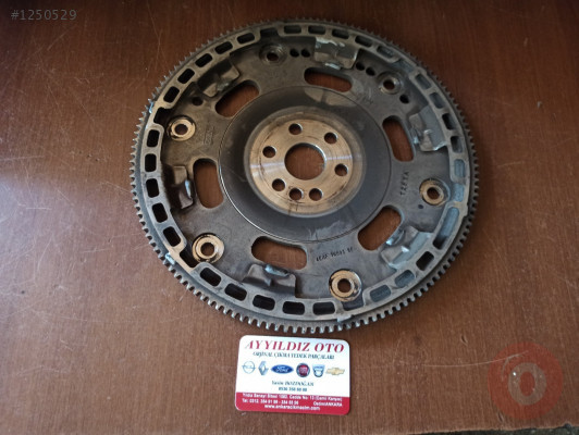 FORD FİESTA 1.6 POWERSHİFT VOLANT