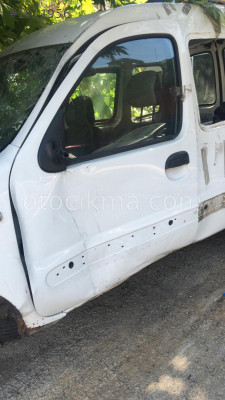 Renault Kangoo sol ön kapı camı hatasız orjinal çıkma