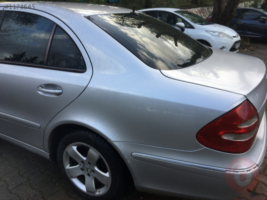 MERCEDES E220 CDİ SOL ARKA ÇAMURLUK